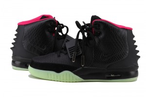 nike-glow-in-the-dark-air-yeezy-west-shoes-for-girls-black_1.jpg